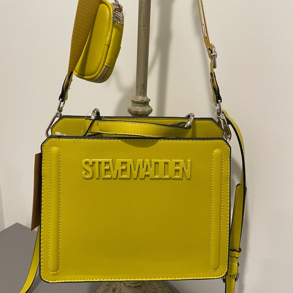 NWT Steve Madden Bevelyn Satchel Crossbody Bag with Air Pod Cace Cress Green